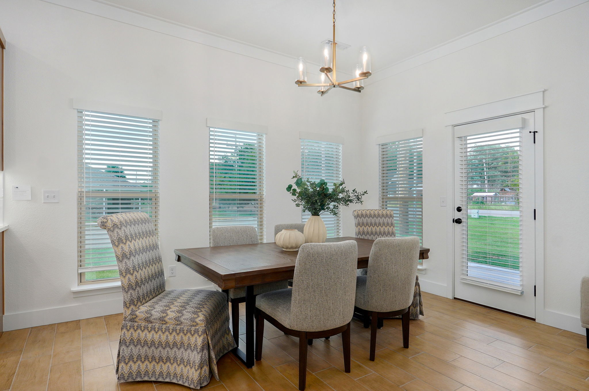 Dining Room Decorating Tips 